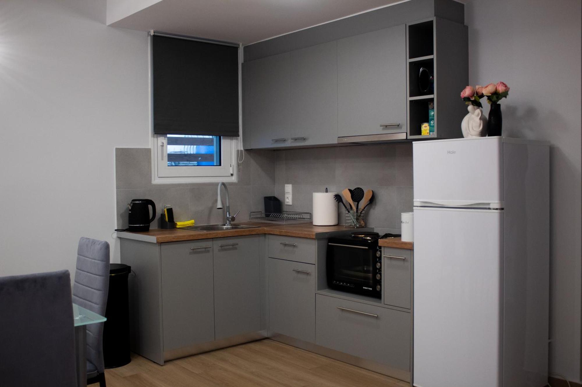 Giakost Apartments V Near Airport Artemida  Zewnętrze zdjęcie