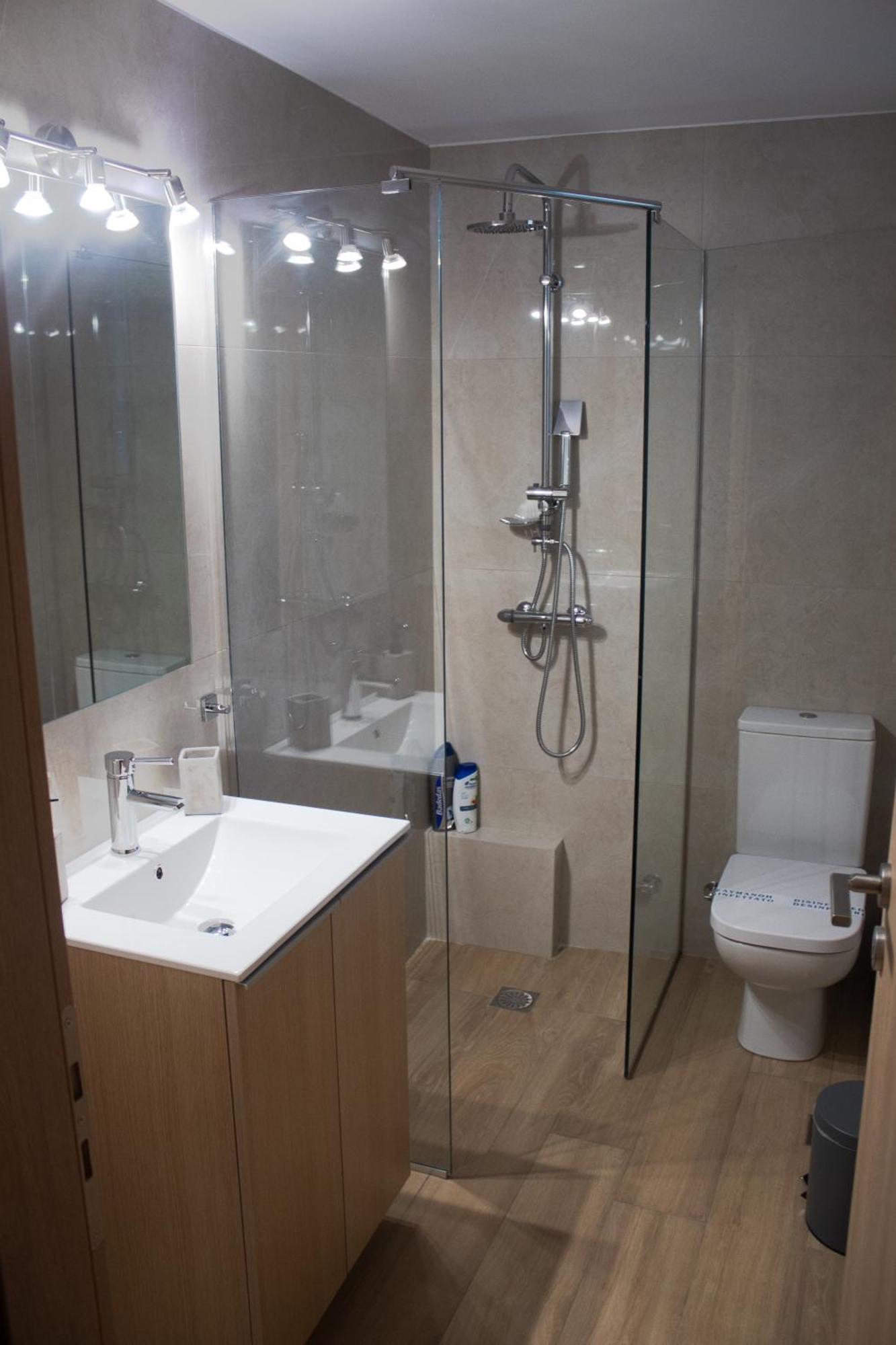 Giakost Apartments V Near Airport Artemida  Zewnętrze zdjęcie