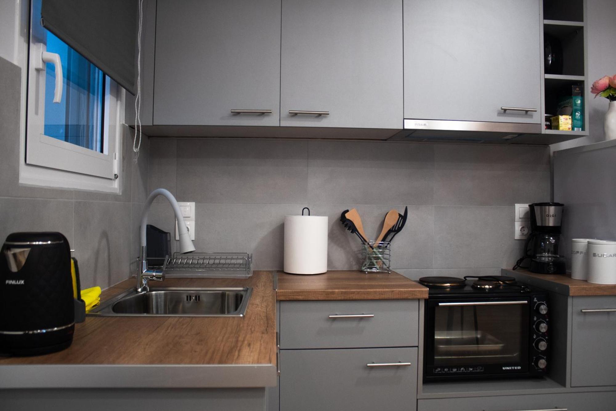 Giakost Apartments V Near Airport Artemida  Zewnętrze zdjęcie